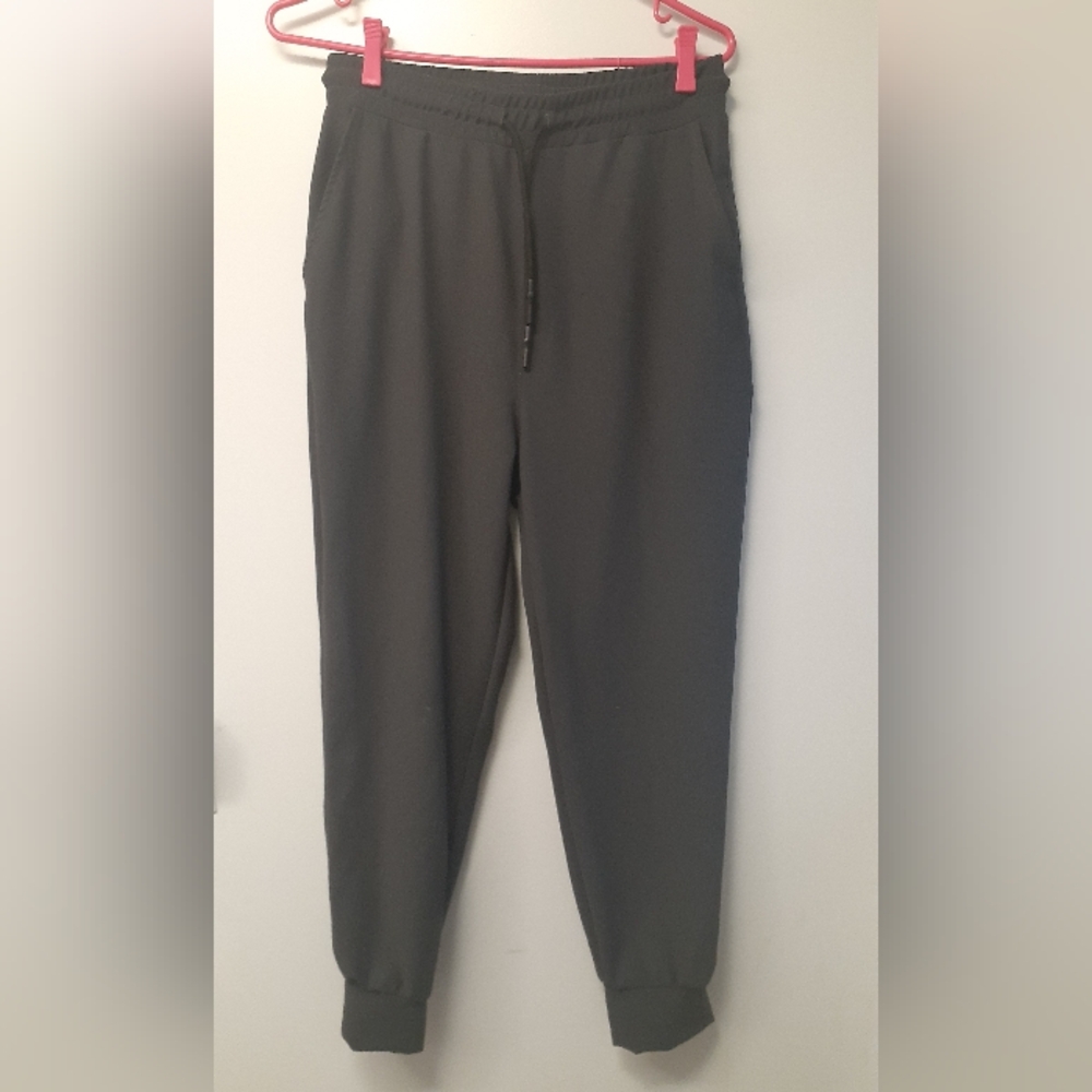 Grey Zyia Active joggers - size large